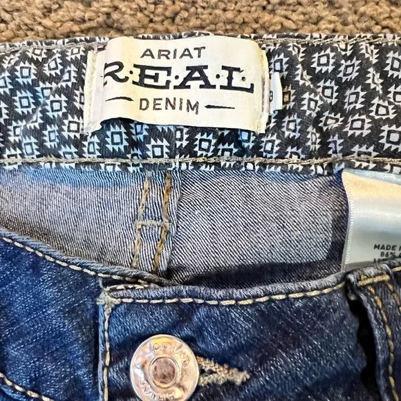 Ariat Real Denim Women’s Jeans - Picture 5 of 5